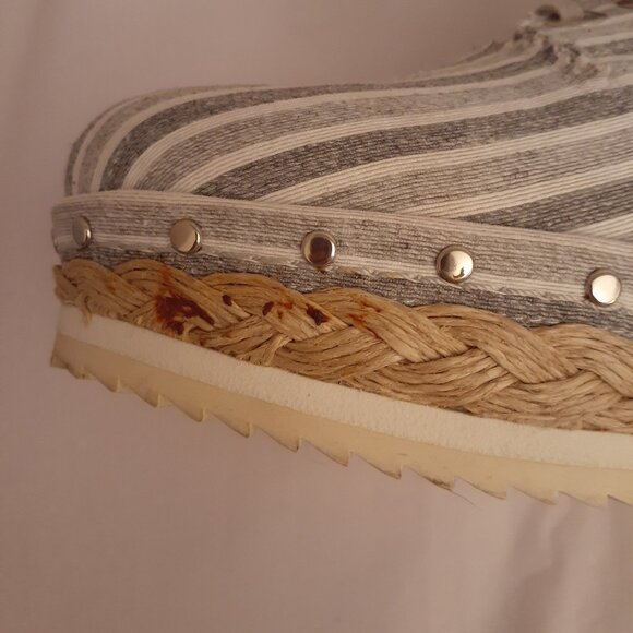 Stuart Weitzman Lace-Up Espedrille Wedge - Picture 8 of 12